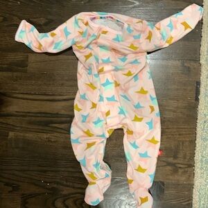 New without tags! Magnetic me pjs! Size 6-9 months